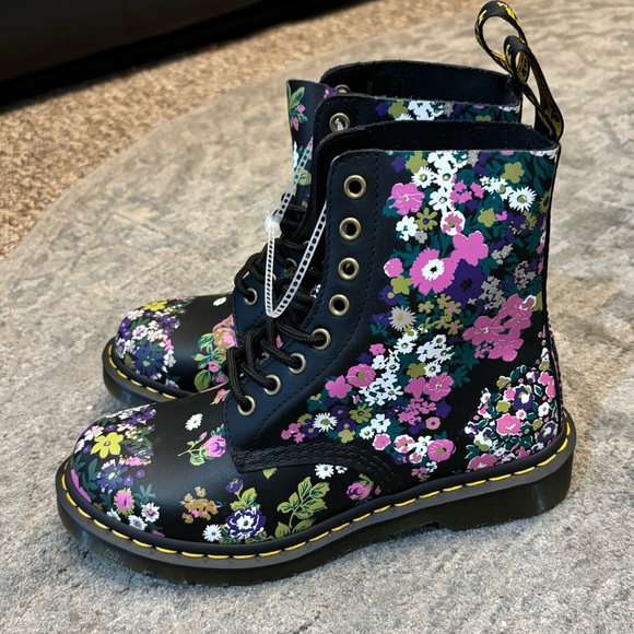 Dr Martens 1460 Pascal - Vintage Floral Boots - Picture 3 of 9